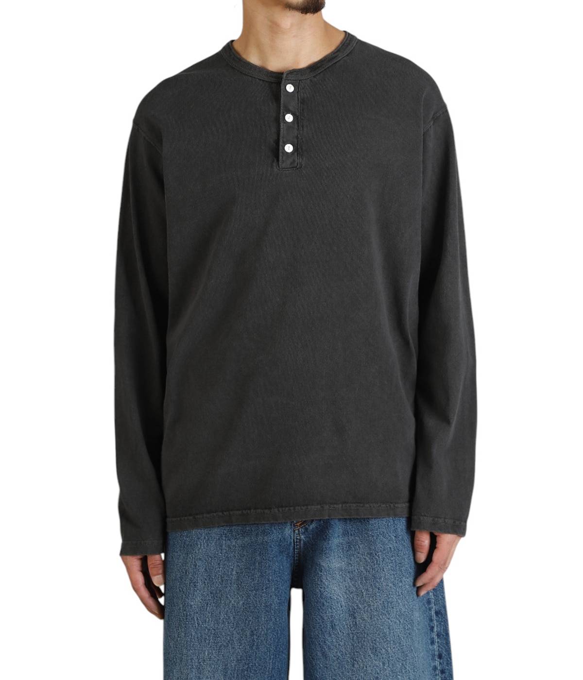 model（175cm / 60kg）B85 W75 H92 着用サイズ：L