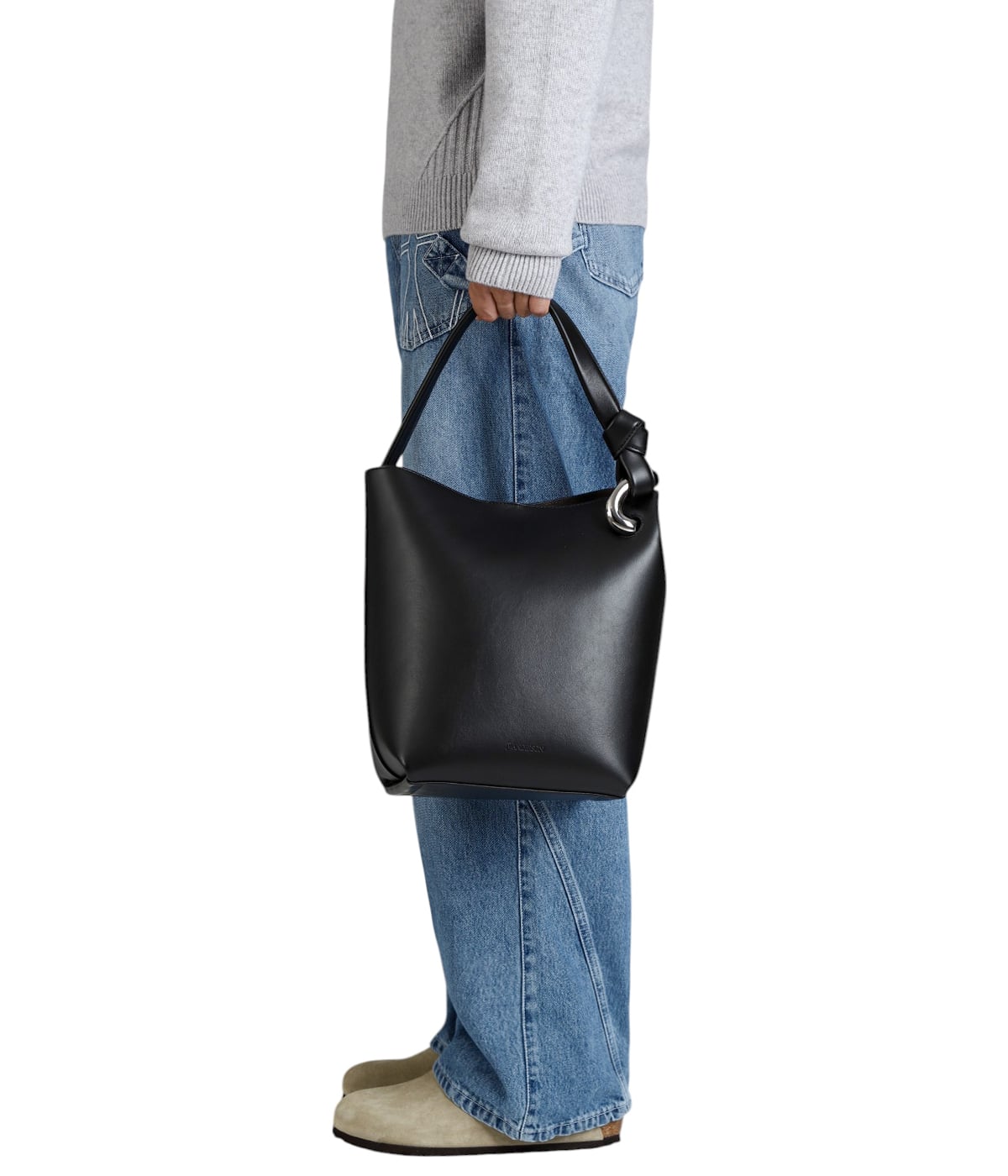 THE JWA CORNER BUCKET | JW ANDERSON(ジェイダブリュー