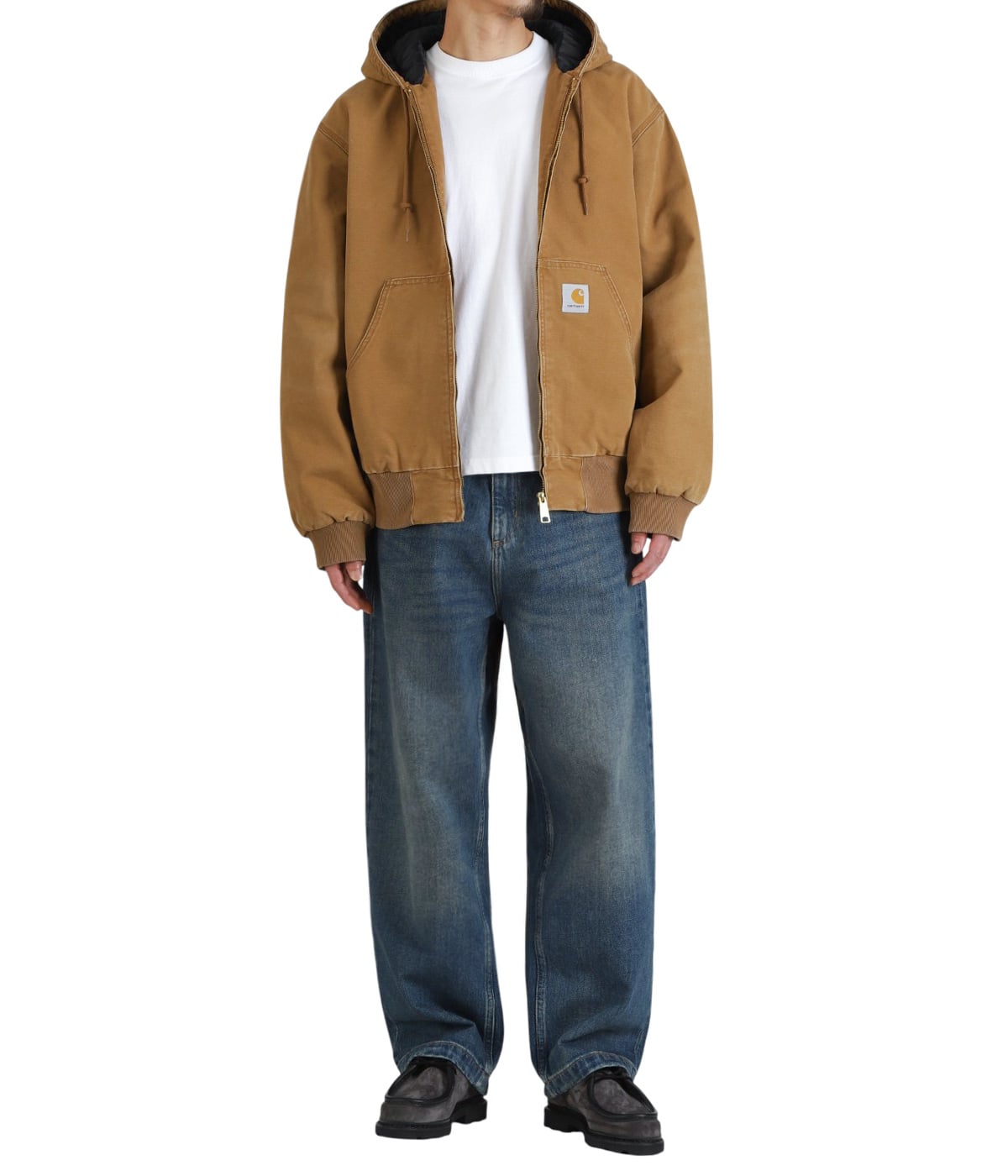 model（175cm / 60kg）B85 W75 H92 着用サイズ：S