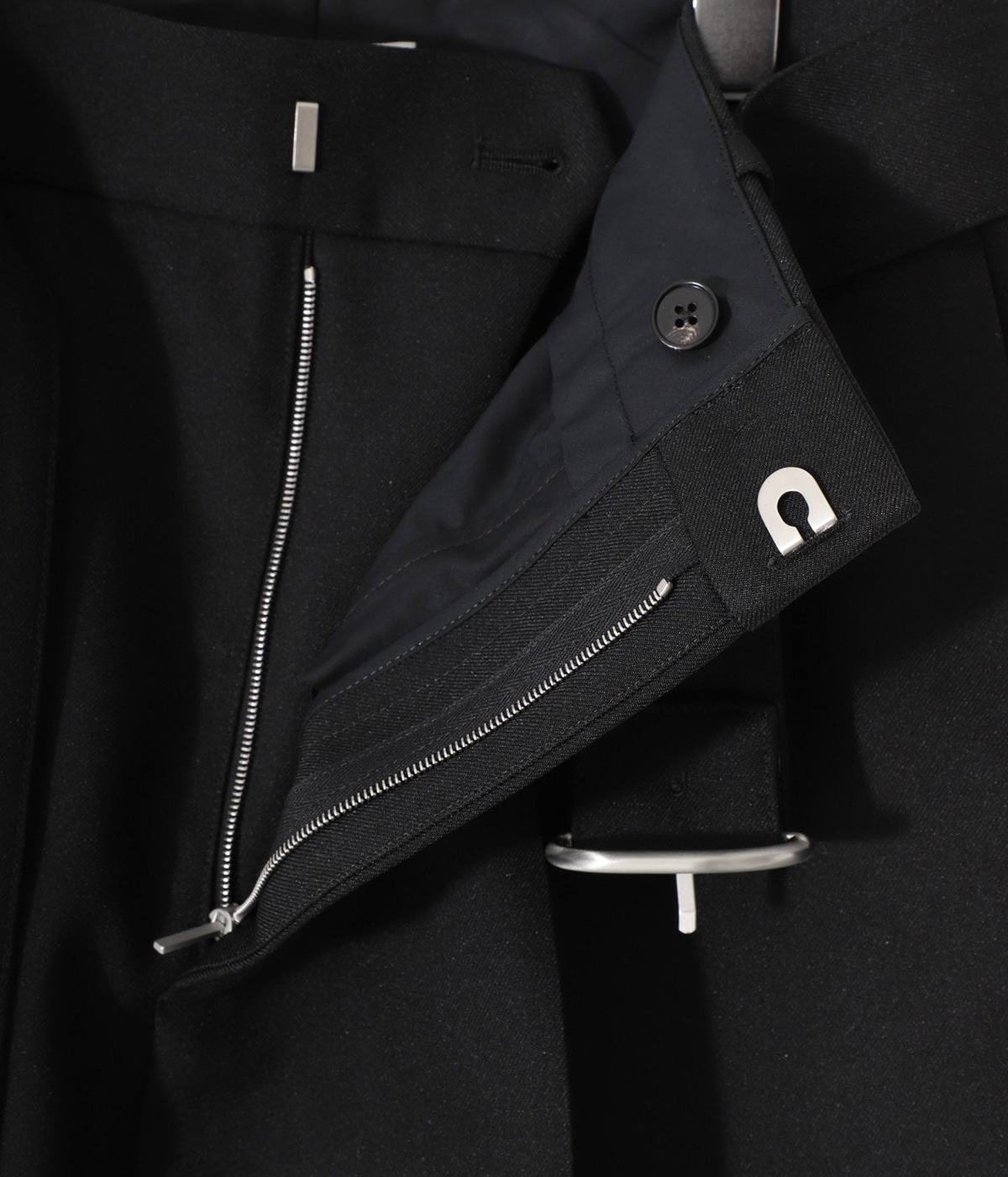 パンツ JIL SANDER RECYCLED POLYESTER TROUSER Jil Sander Trouser 111 Aw 25 - Black – Kith
