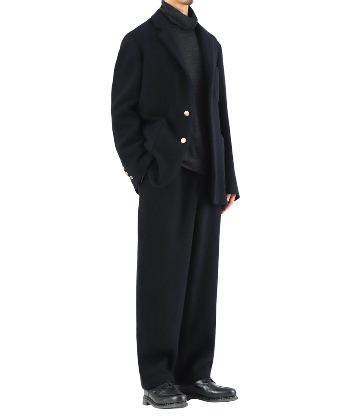 model(175cm / 60kg)B85 W75 H92 着用サイズ：2(M)