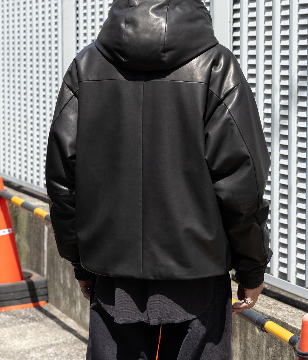 予約】PUFFED LEATHER PARKA -SHEEP LEATHER- | marka(マーカ