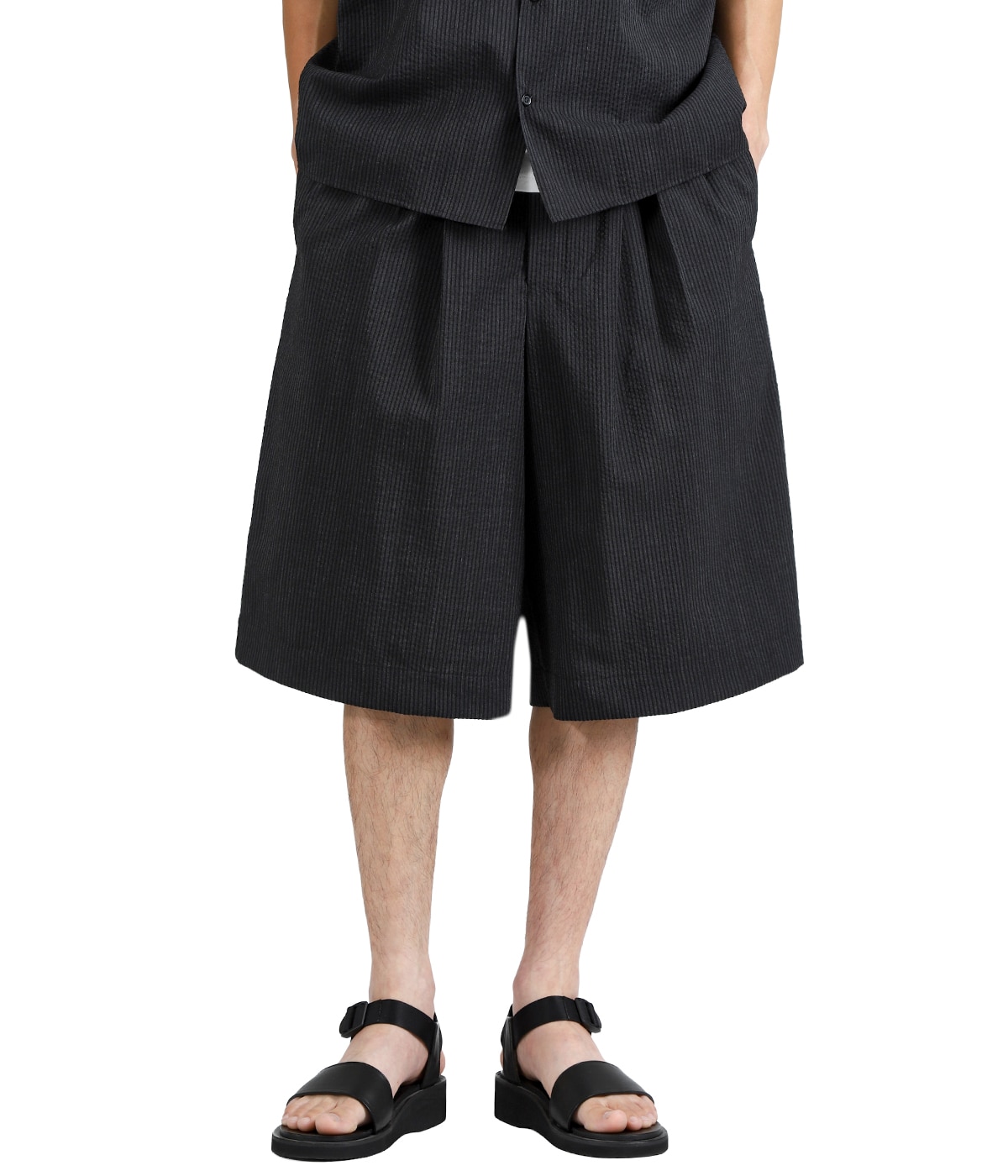 DOUBLE TUCK SHORTS -WOOL SEERSUCKER- | marka(マーカ) / パンツ