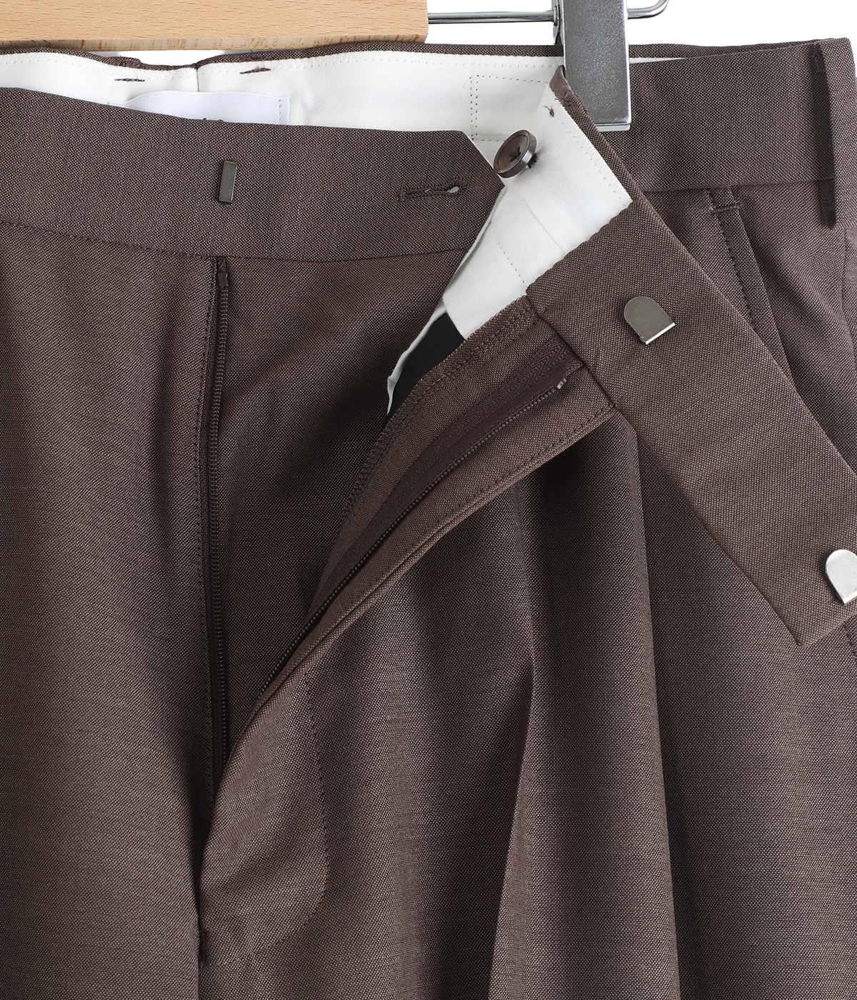 ONE TUCK WIDE TROUSERS -WOOL HIGH TWIST TROPICAL- | marka(マーカ