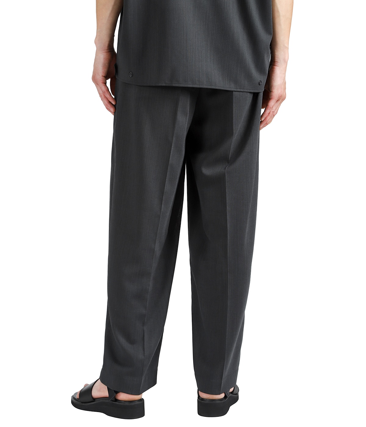 ONE TUCK WIDE TROUSERS -WOOL HIGH TWIST TROPICAL- | marka(マーカ