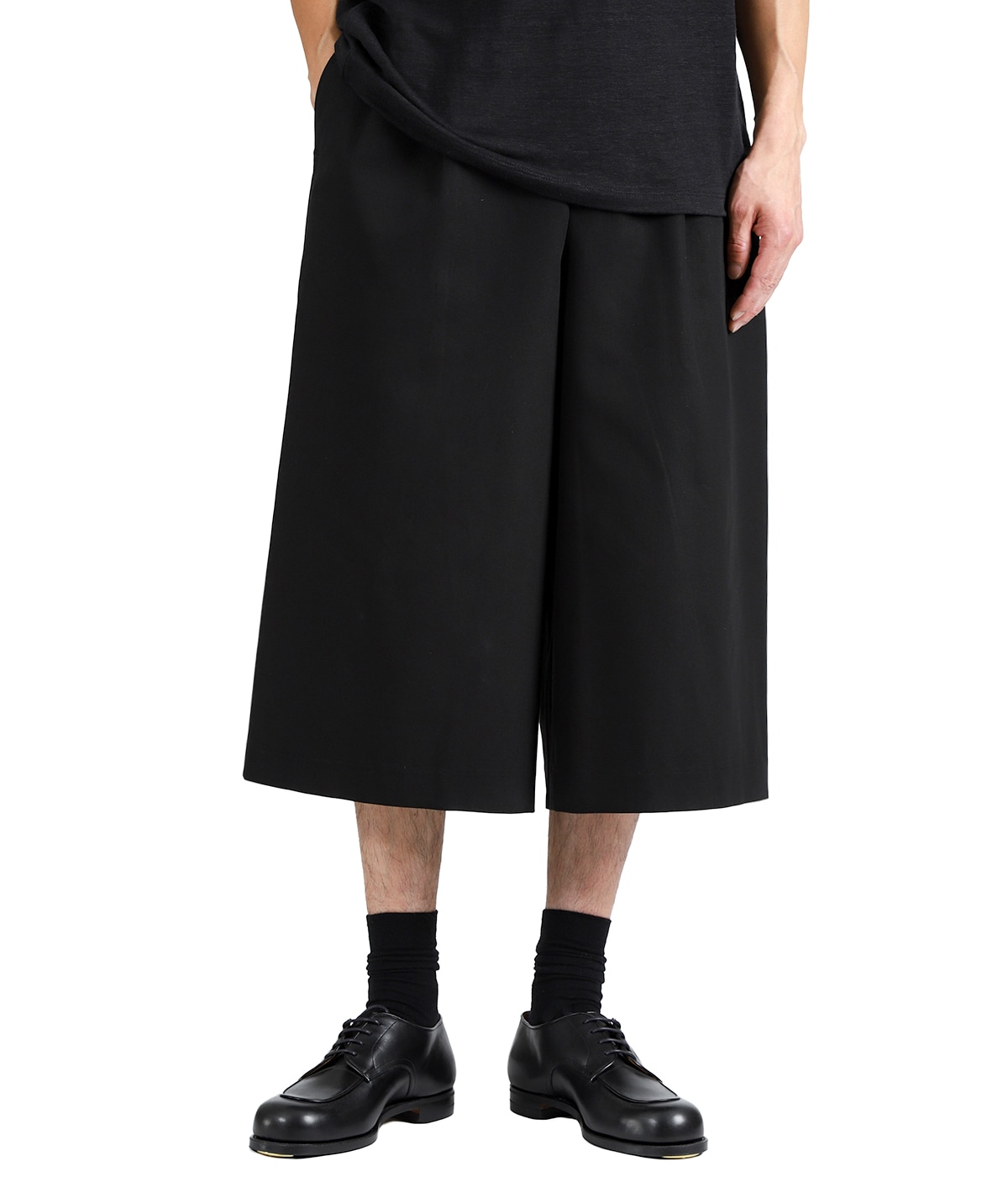 TWO TUCK CROPPED TROUSERS -ORGANIC COTTON GABARDINE- | marka
