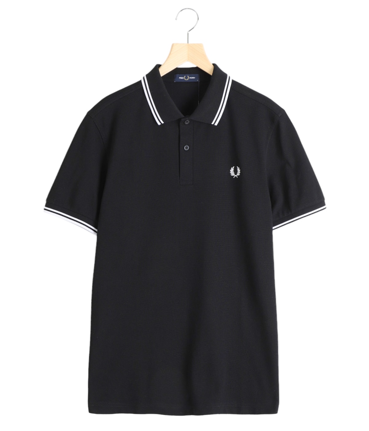 FRED PERRY、ブラックポロシャツ FRED PERRY - Lace Polo Shirt (G7134) 正規取扱商品 - Sheth