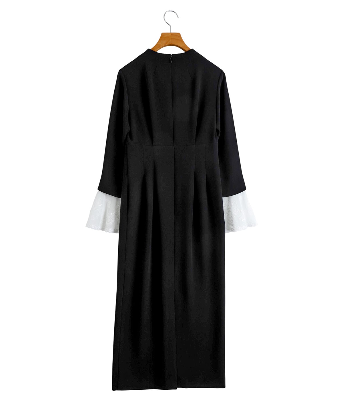 レディース】Triacetate Georgette Embroidered Cuffs I-Line Dress