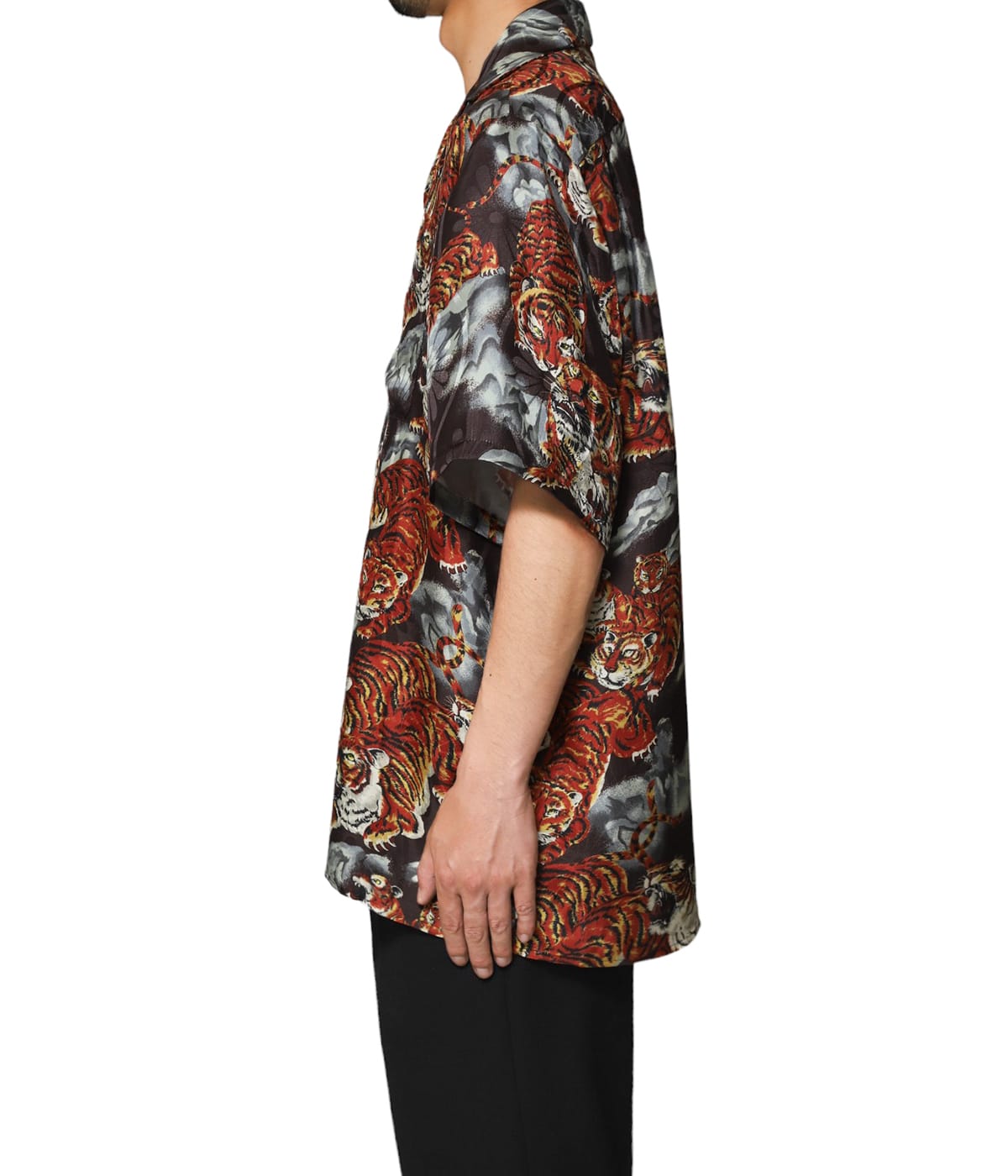 ニポアロハ　アロハシャツ 半袖 貝殻デザイン SILK SHORT SLEEVE ALOHA SHIRT(百虎) | NIPOALOHA(ニポアロハ