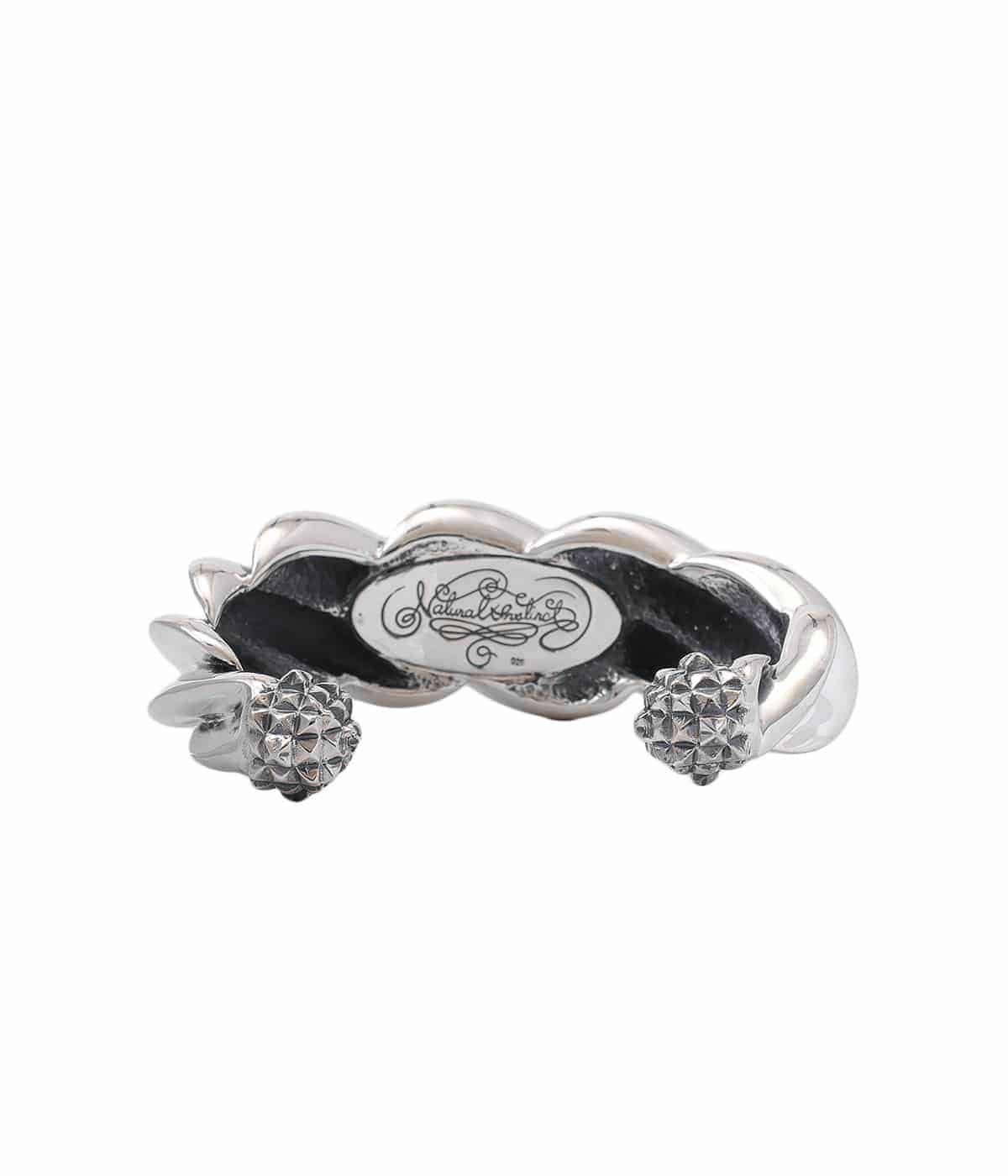 Natural Instinct シルバー Twist Angle Bangle NATURAL INSTINCT - 【お取り寄せ注文可能】Twist Angle Bangle