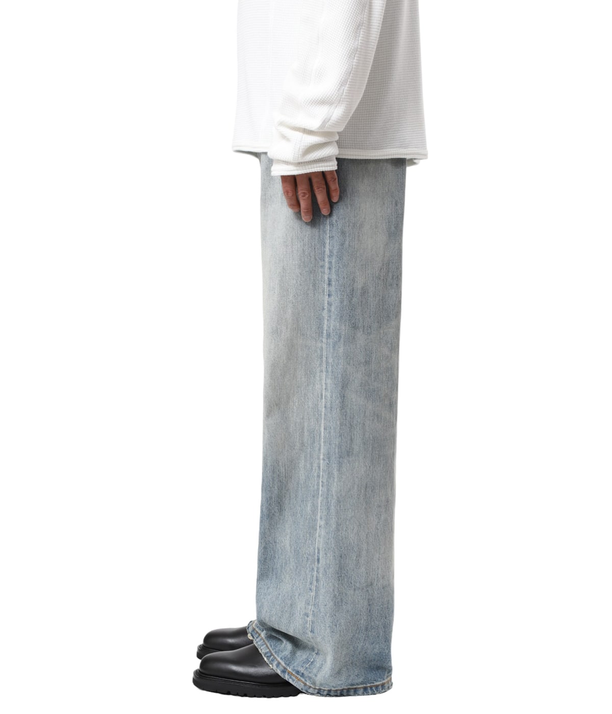 Light-Wash Japanese Baggy Denim | NO MAINTENANCE(ノー