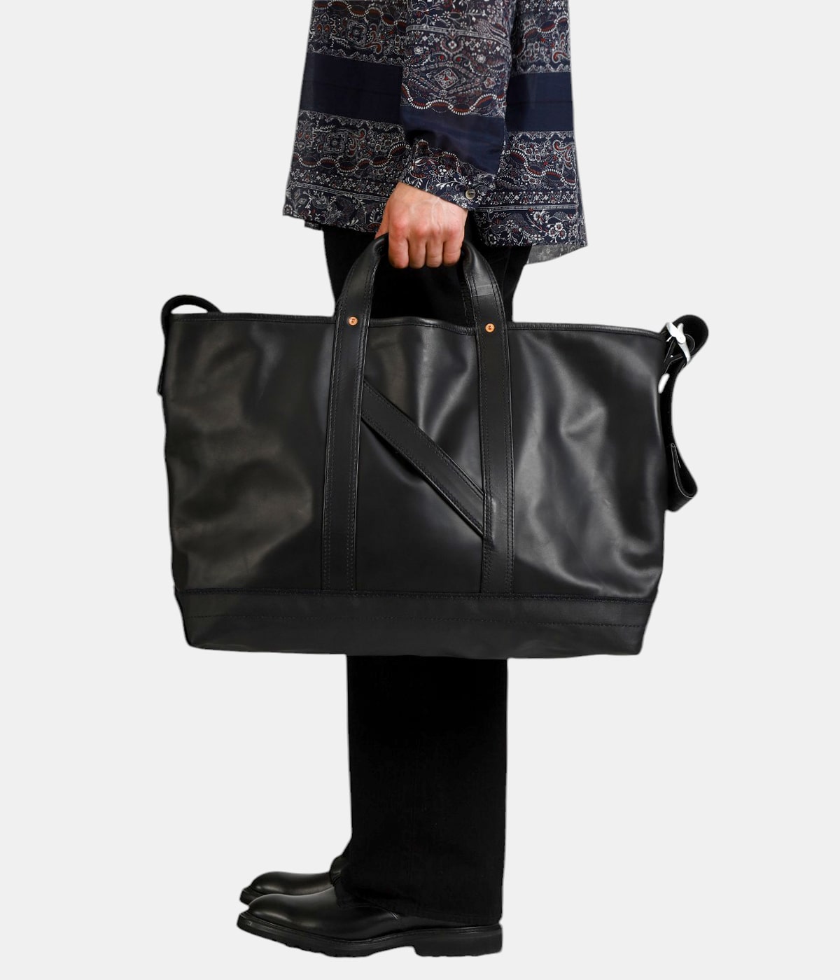 NICENESS ナイスネス　H.LEDZ　ショルダートートバッグ　レザー NICENESS H.LEDZ ショルダートートバッグ ホースレザー