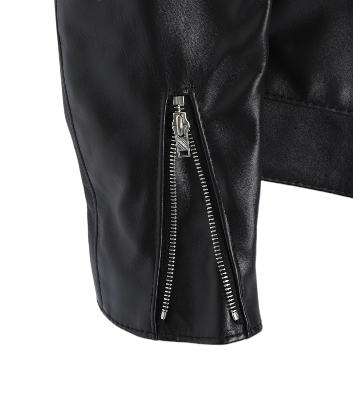 最終値下げ中　Lewis Leathers 32 No.60　美品　コルセア 最終値下げ中 Lewis Leathers 32 No.60 美品 コルセア - メルカリ