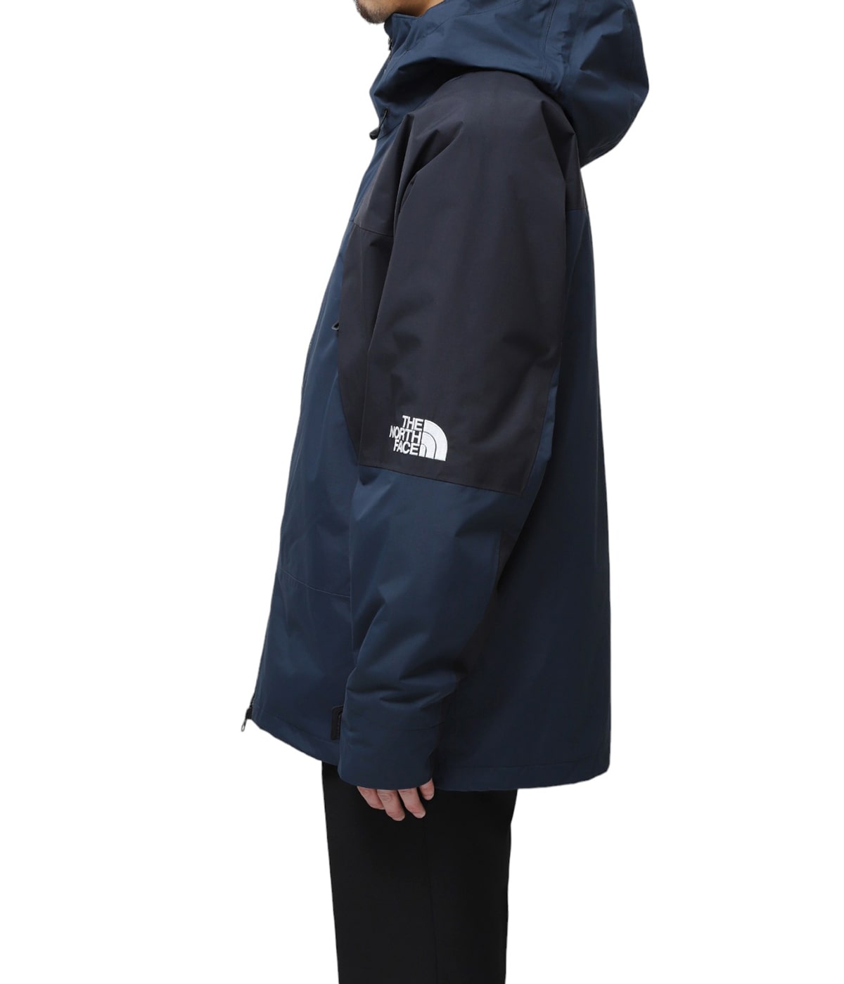 model（175cm / 60kg）B85 W75 H92 着用サイズ：L