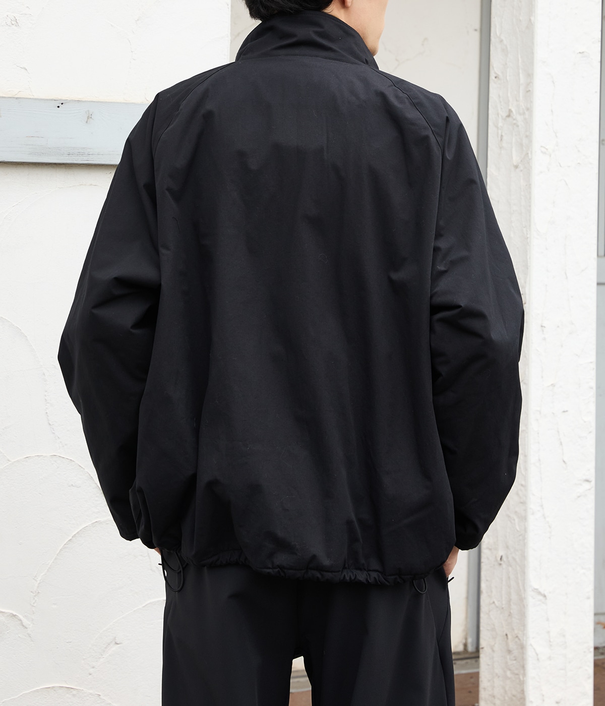 着用：model（179cm） 着用サイズ：40
