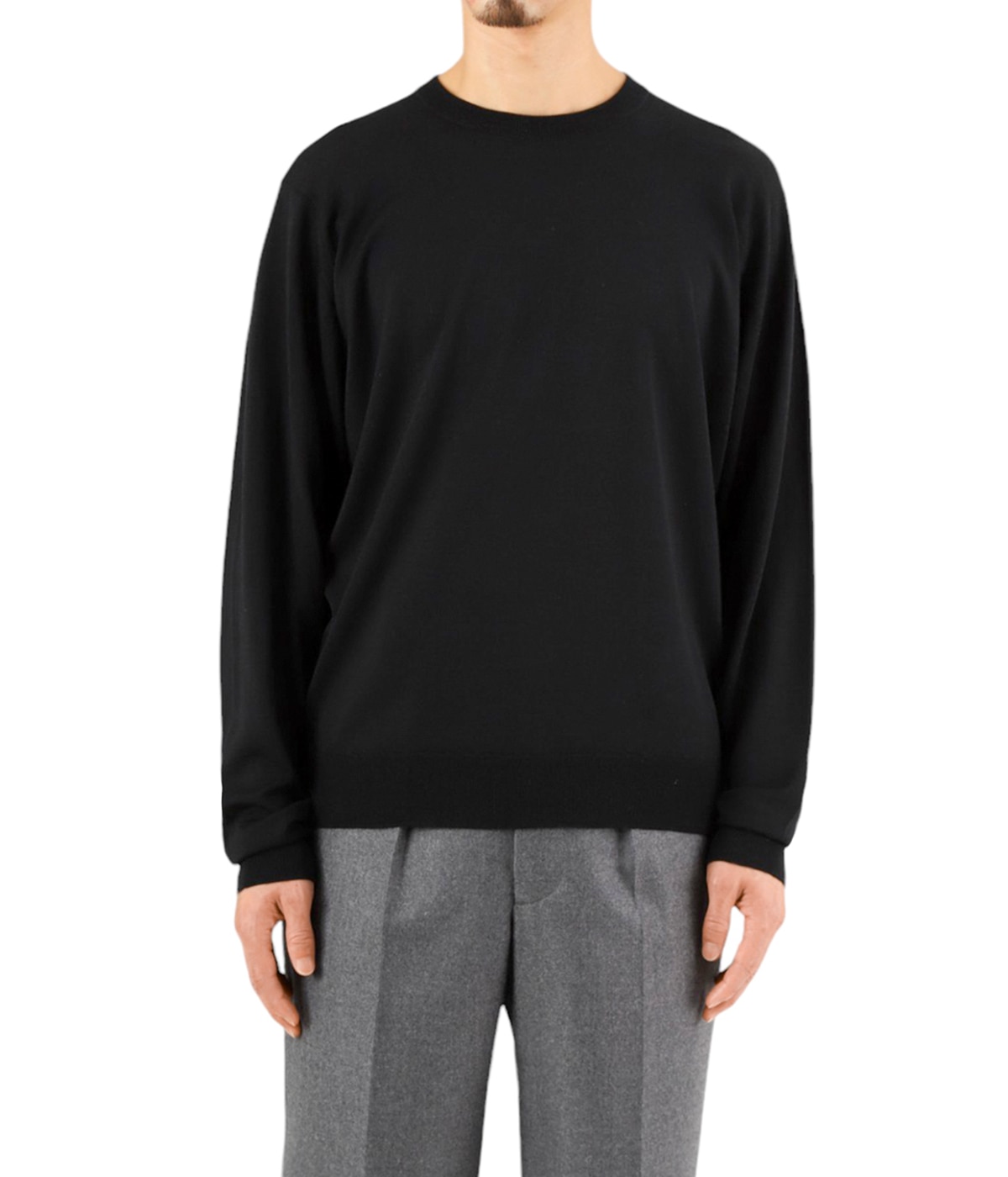 model（175cm / 60kg）B85 W75 H92 着用サイズ：M