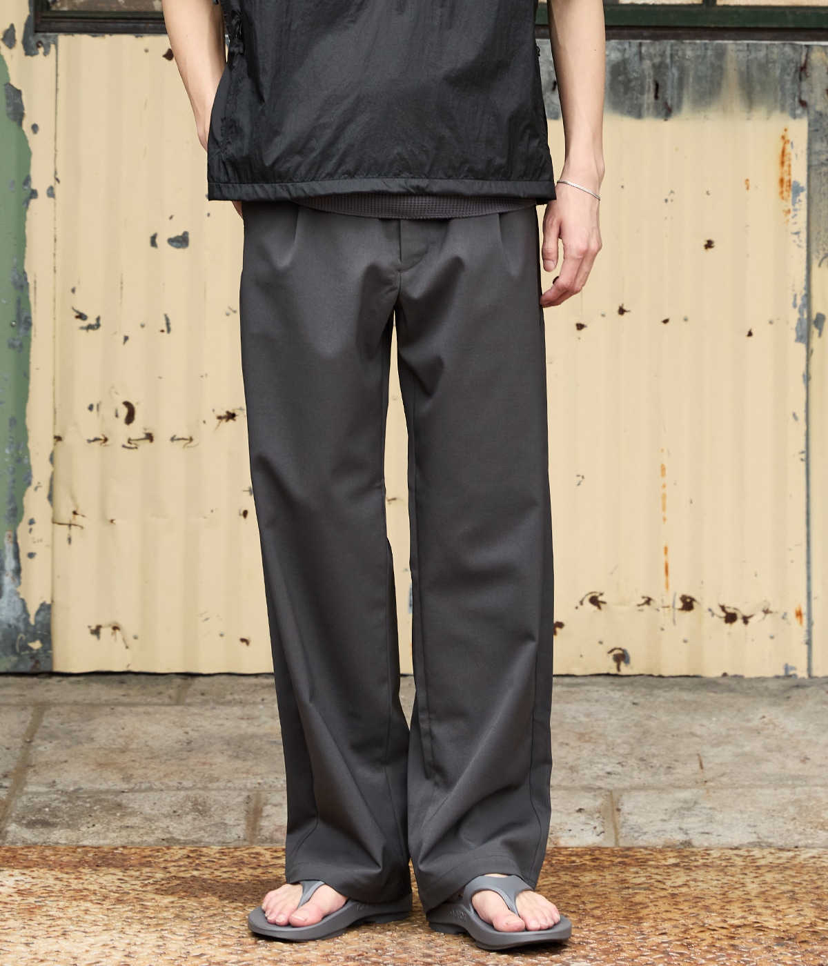 パンツ GOLDWIN Dry Stretch Twill Tuck Pants 楽天市場】[送料無料]Goldwin : 別注 Dry Stretch Twill Tuck