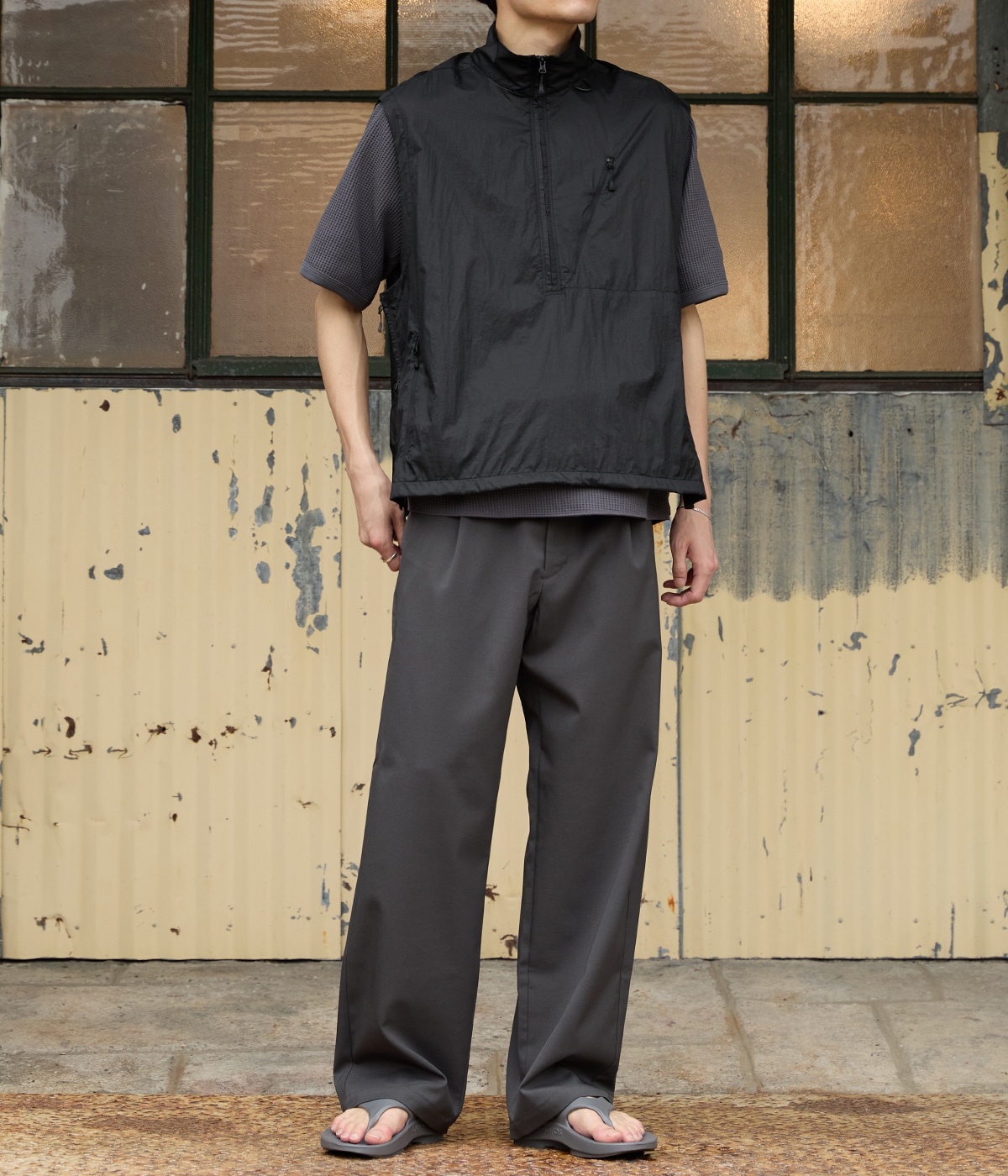 パンツ GOLDWIN Dry Stretch Twill Tuck Pants 別注 Dry Stretch Twill Tuck Pants | Goldwin(ゴールドウイン
