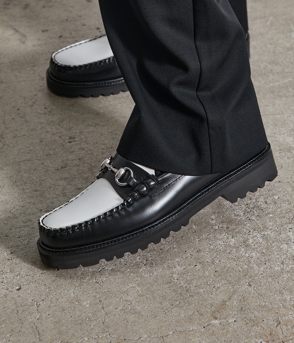 G.H. Bass ローファー ブラック/ホワイト 別注 WEEJUN 90S LINCOLN MOC - calf - | G.H.Bass(ジー・エイチ