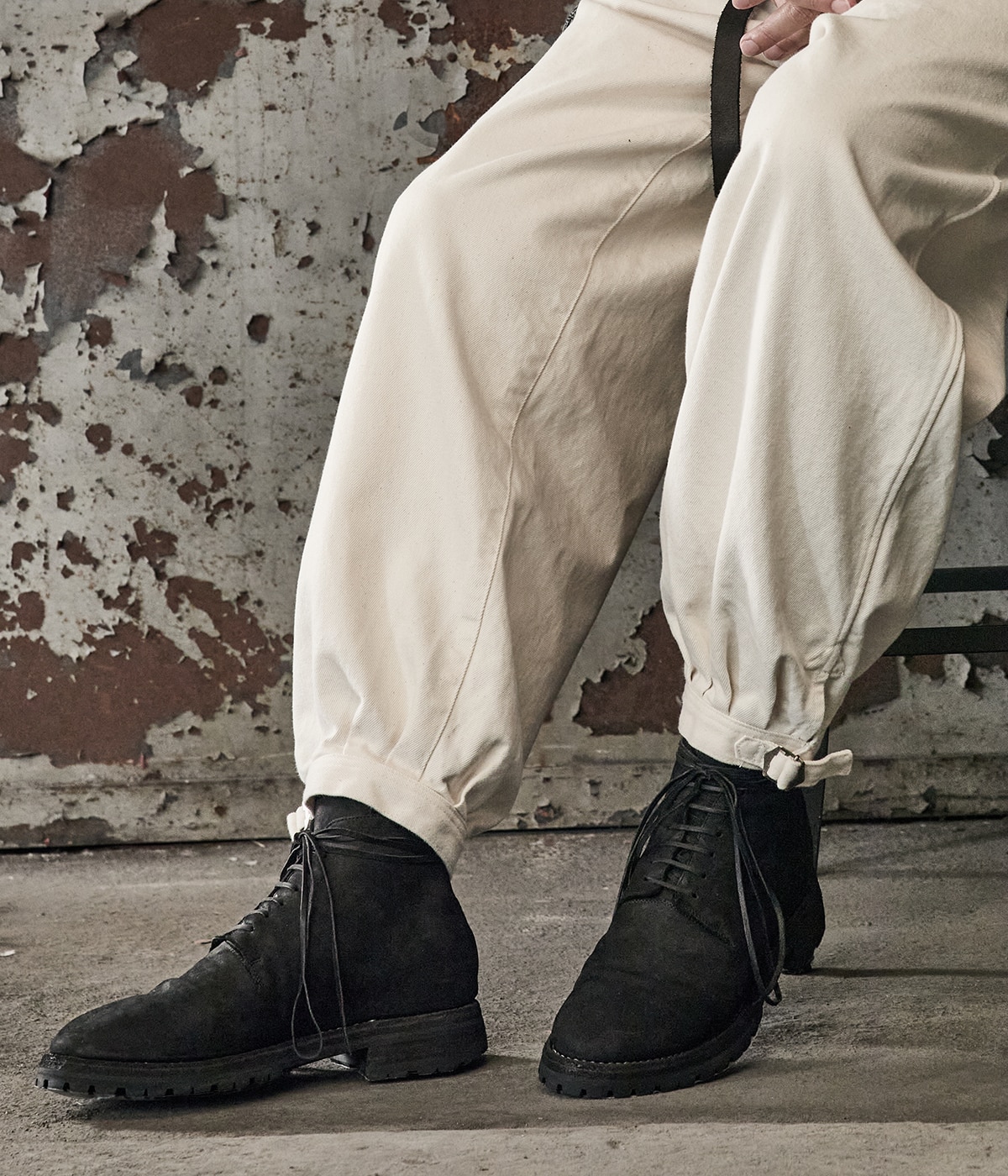【TOUT Y EST】トゥティエ BOOTS MASSOT ブーツ / 追跡付 TOUT Y EST] BOOTS MASSOT /追跡付