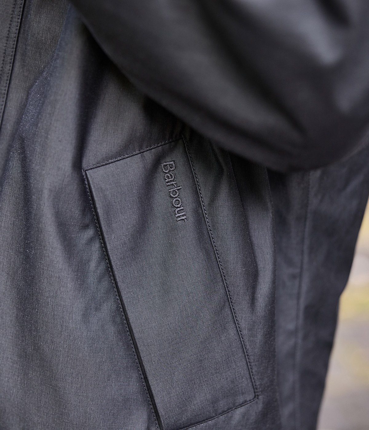 model（173cm） 着用サイズ：40