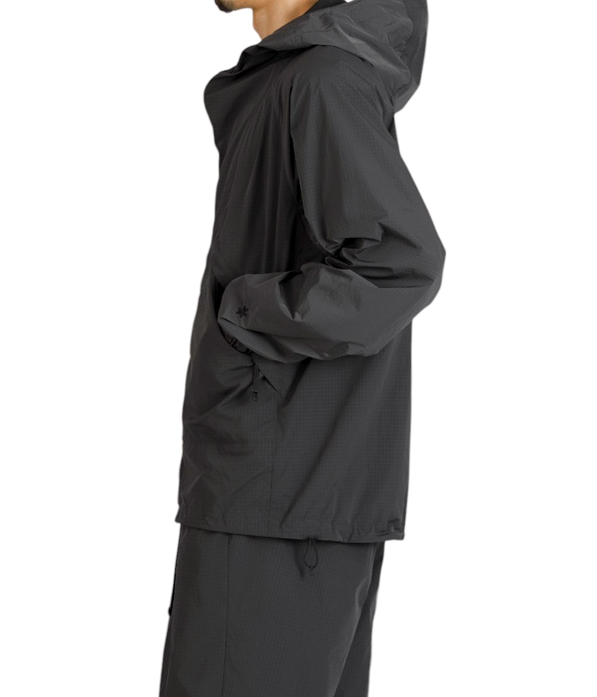 model(175cm / 60kg)B85 W75 H92 着用サイズ：3