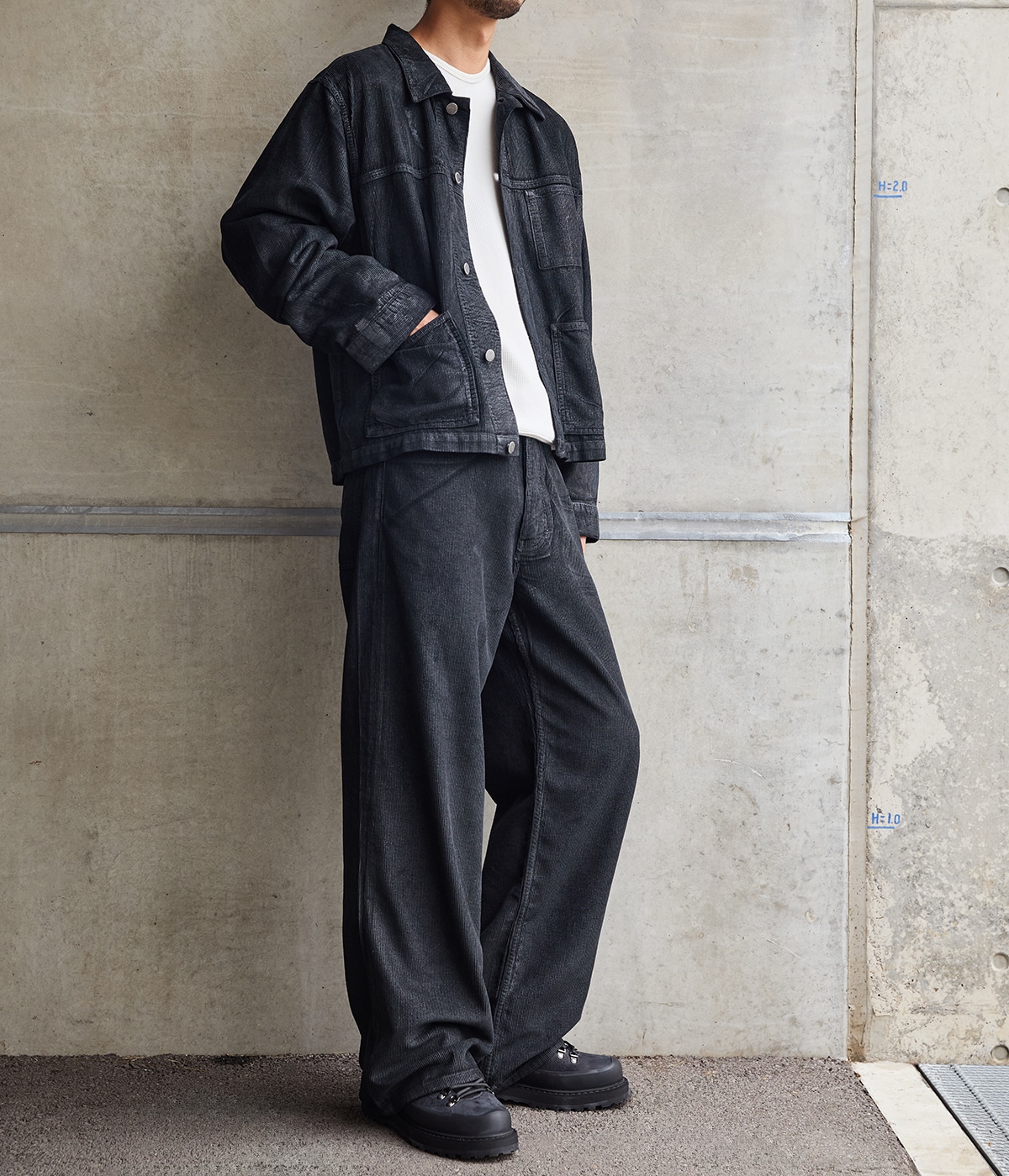 model（184cm） 着用サイズ：L