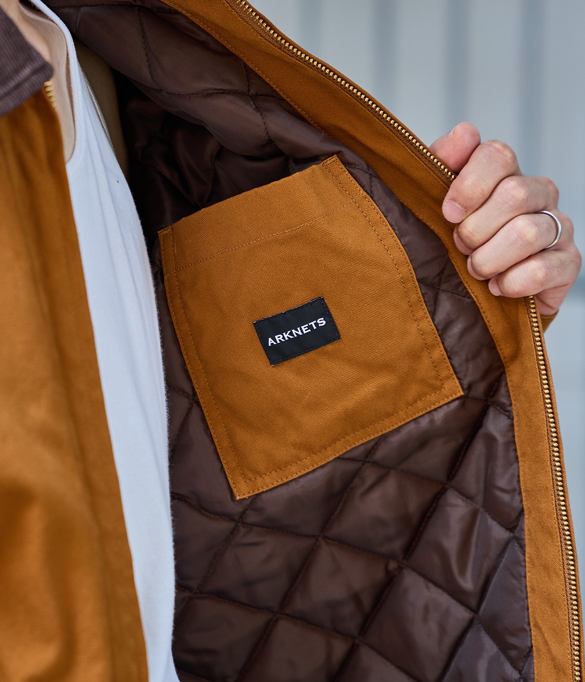 model（173cm） 着用サイズ：M