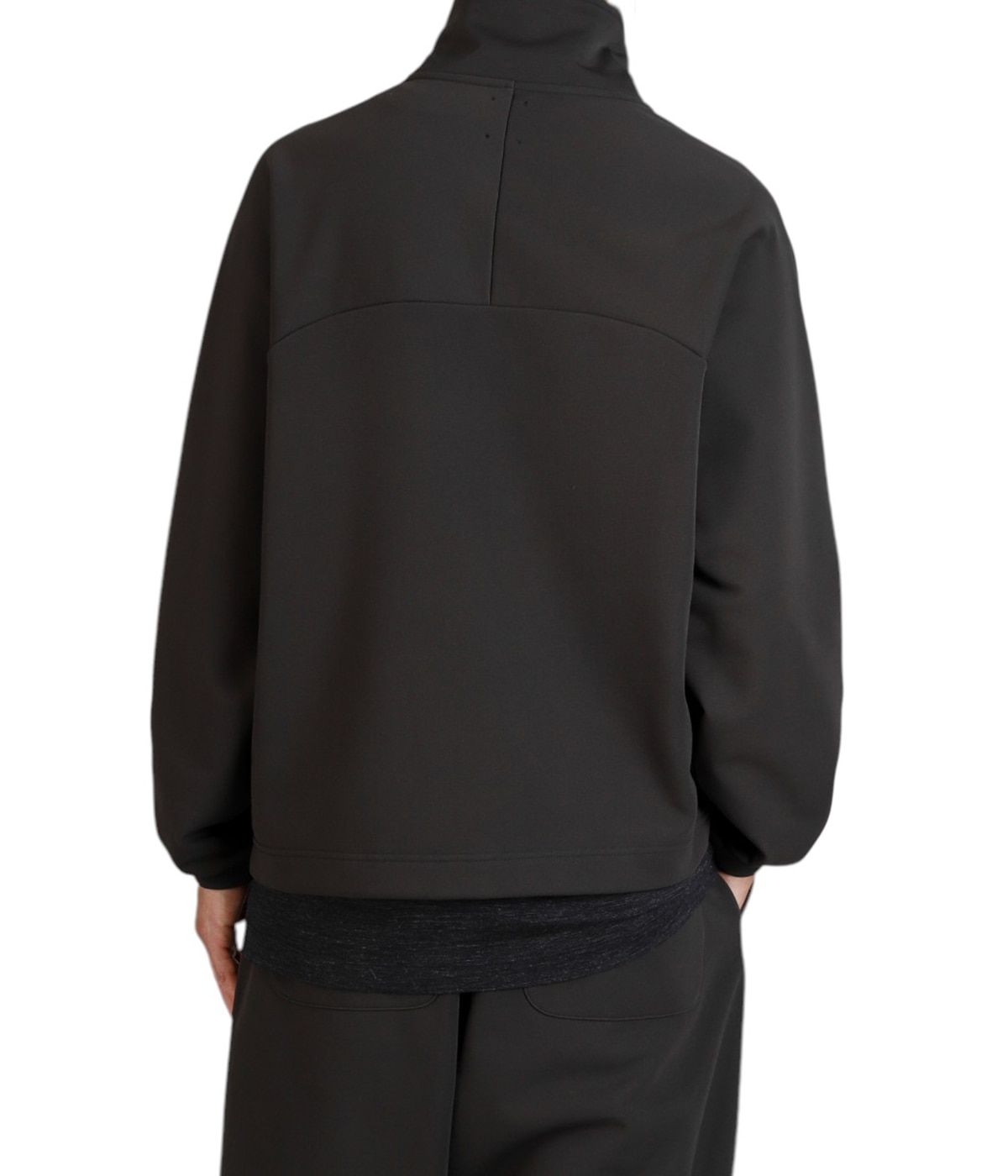 model（175cm / 60kg）B85 W75 H92 着用サイズ：2