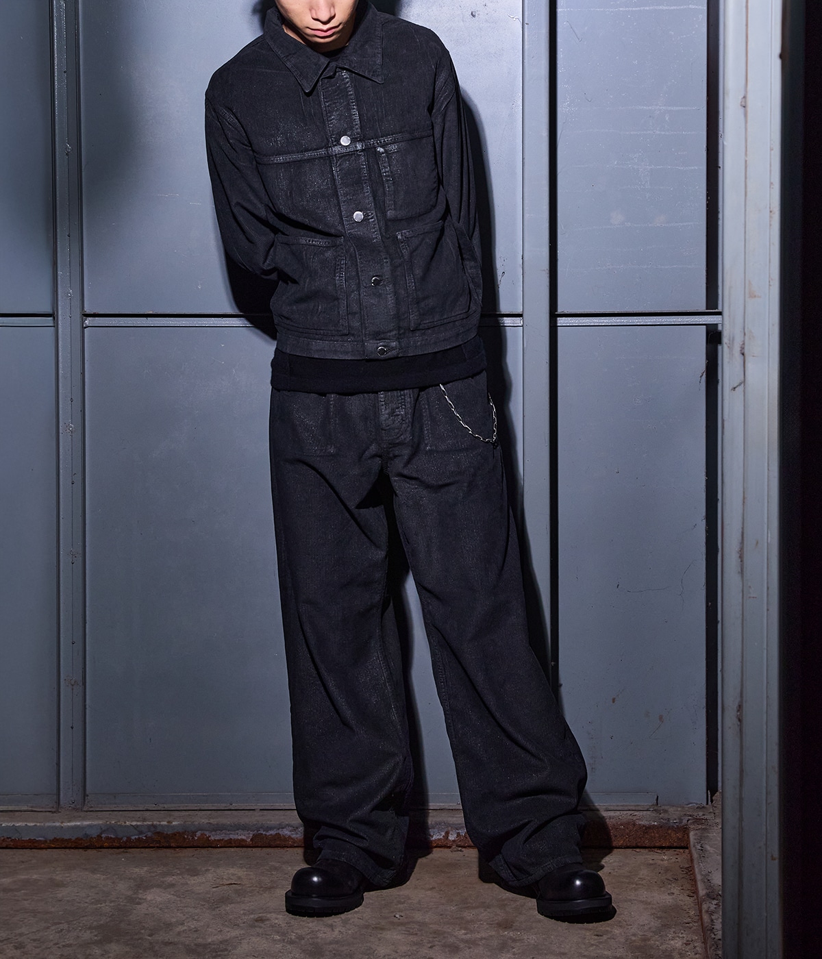 model（175cm） 着用サイズ：32