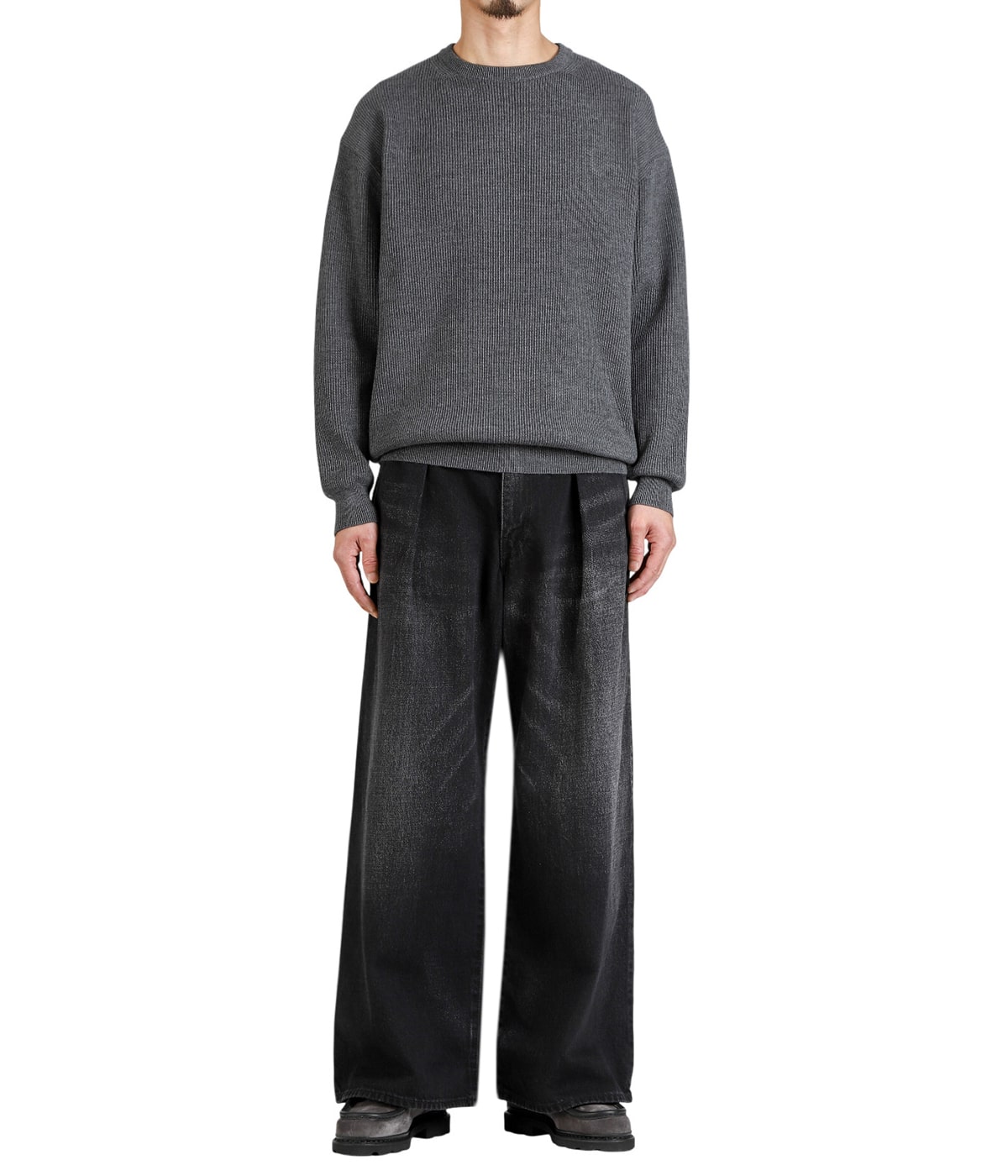 model(175cm / 60kg)B85 W75 H92 着用サイズ：1