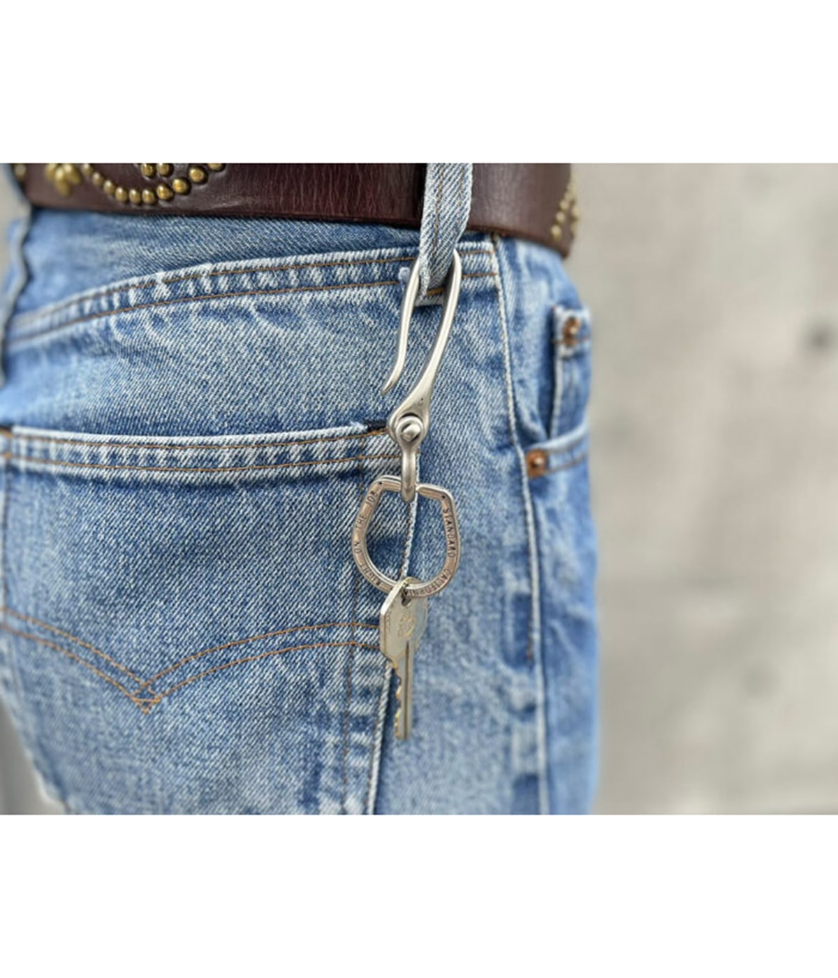 Button Works / SD Fishhook Shackle Key | STANDARD CALIFORNIA