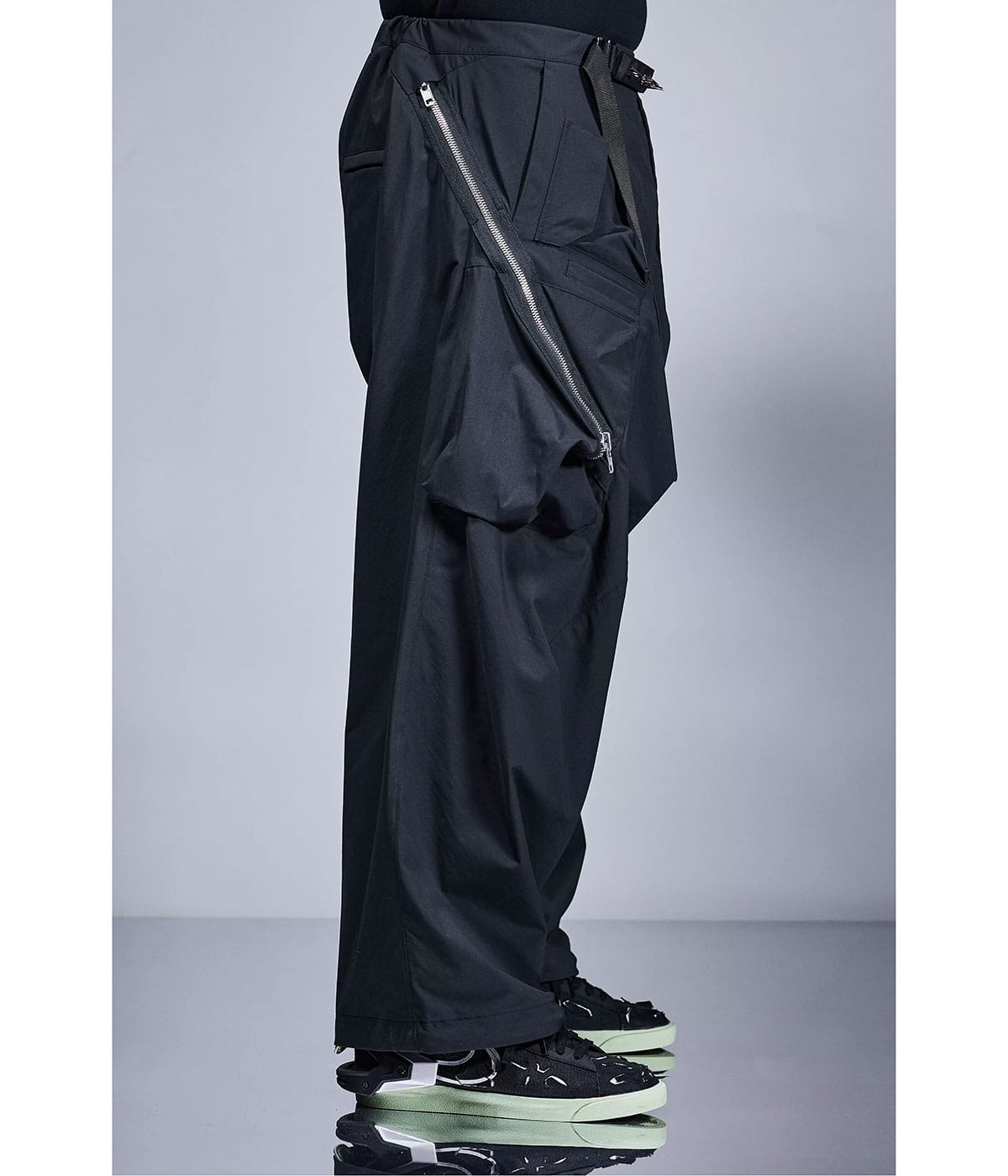 Encapsulated Nylon Ultrawide Drawcord Cargo Trouser