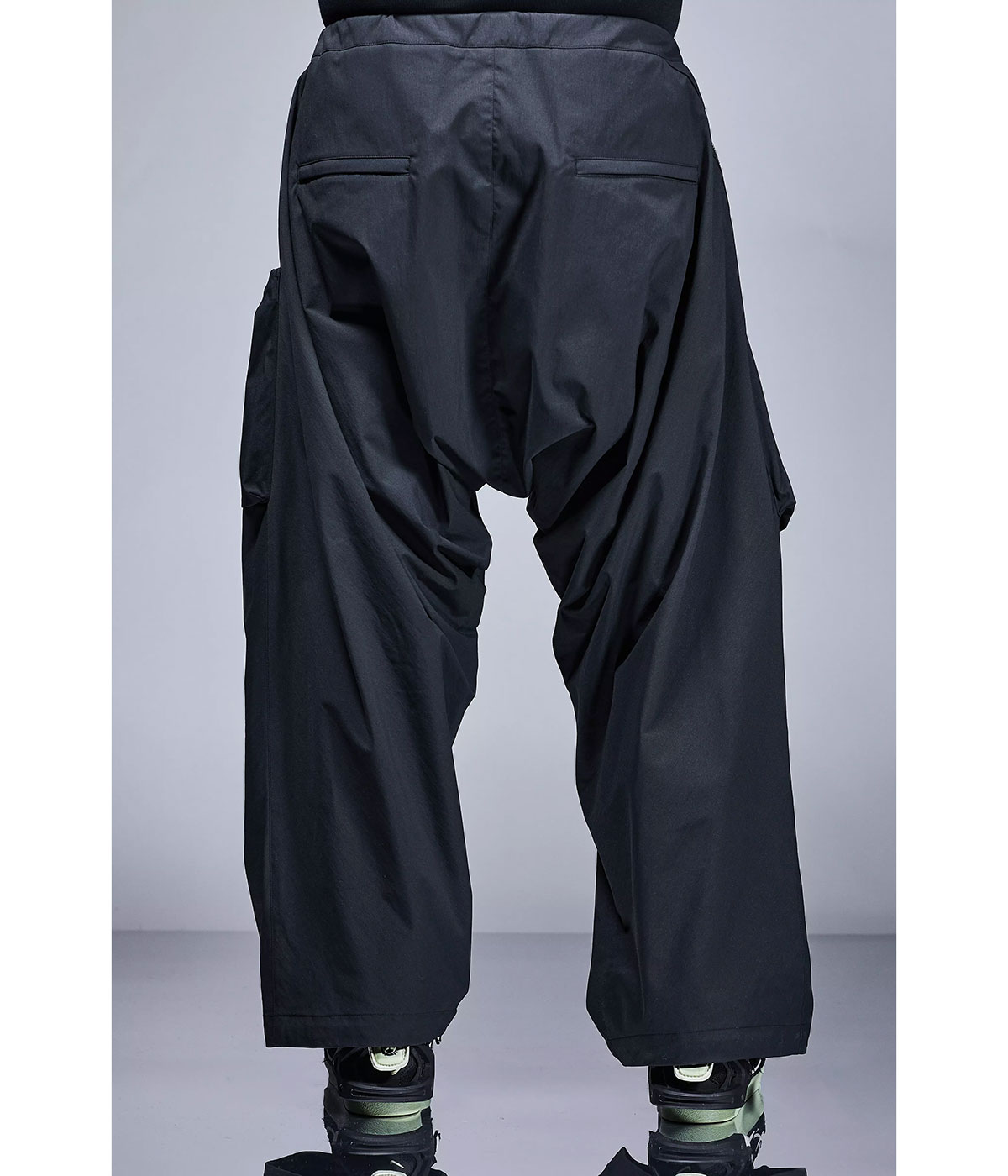 アクロニウム　パンツ　ブラック　P30AL-E ACRONYM アクロニウム FW24 ENCAPSULATED NYLON ULTRAWIDE