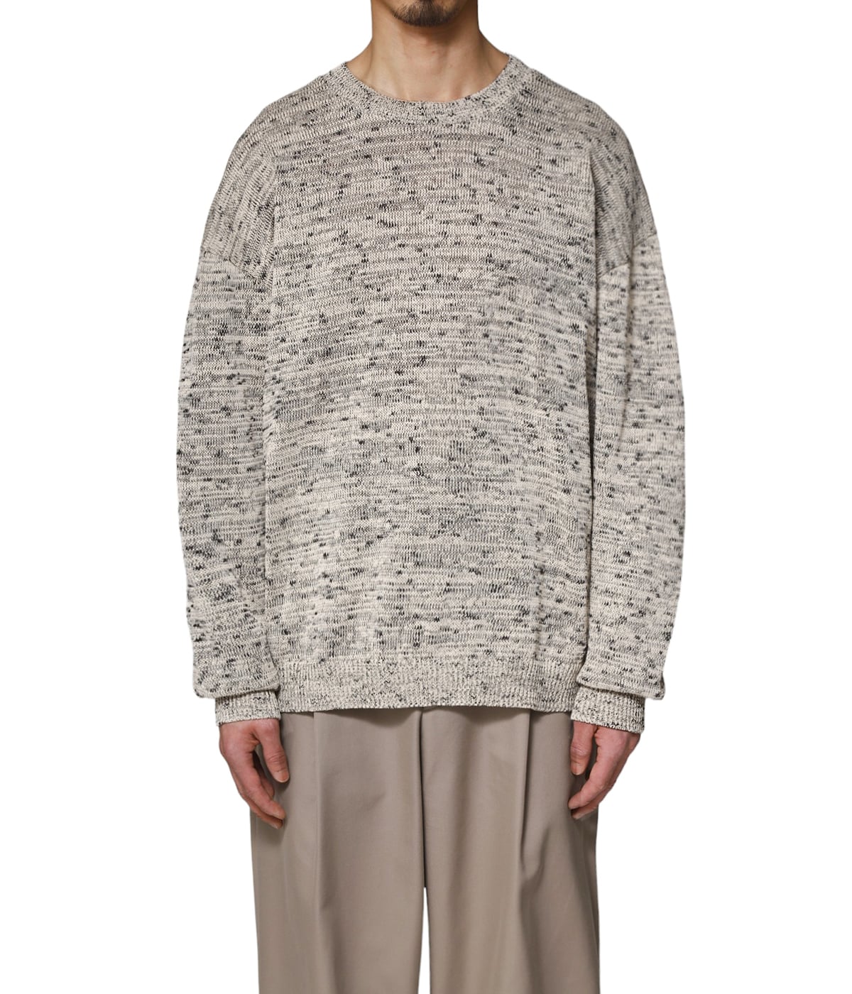 model（175cm / 60kg）B85 W75 H92 着用サイズ：FREE(ONE)