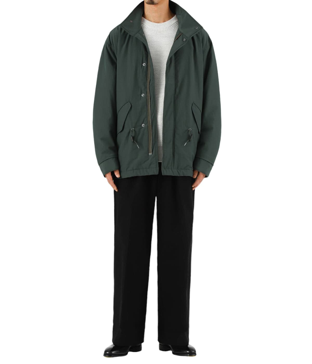 model（175cm / 60kg）B85 W75 H92 着用サイズ：2