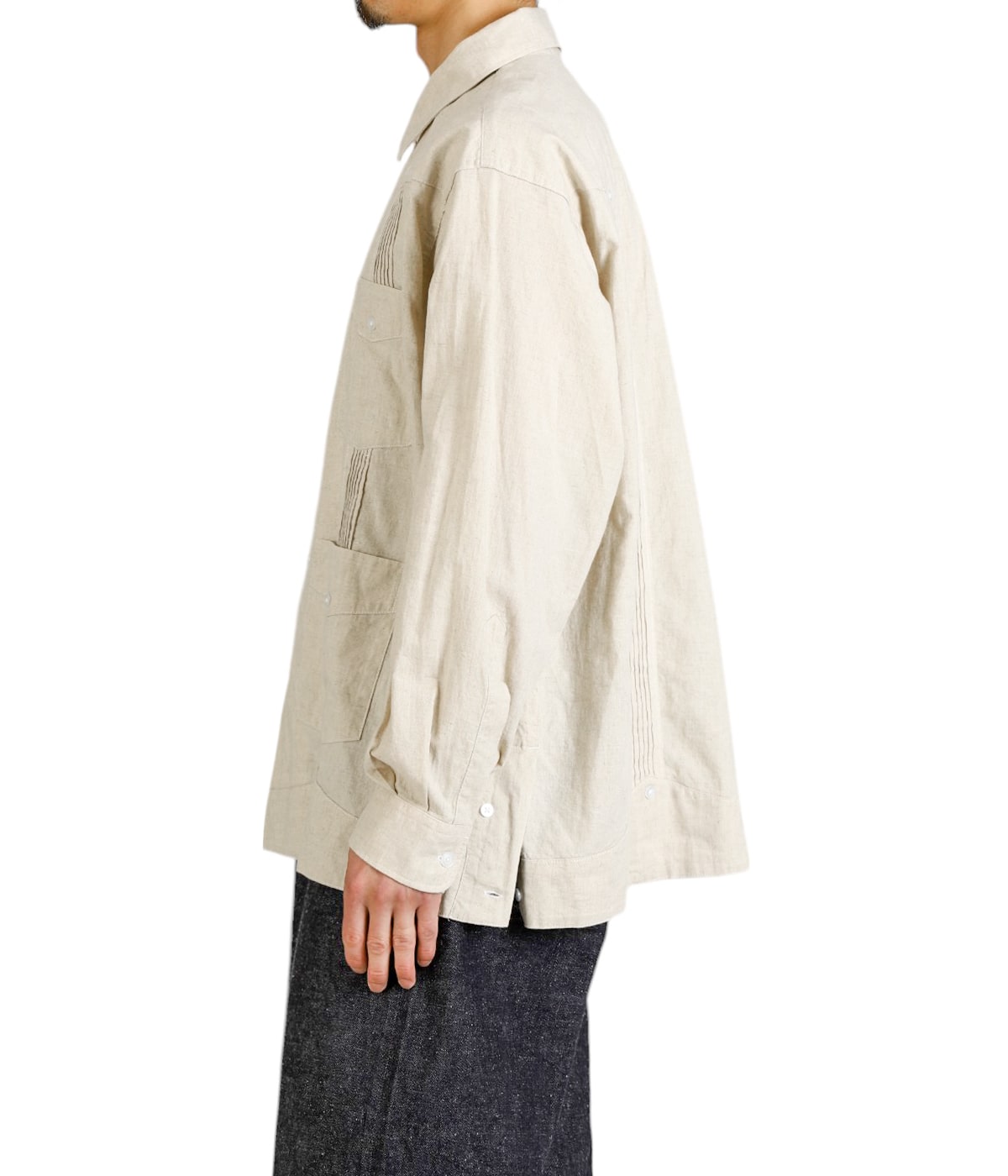 model（175cm / 60kg）B85 W75 H92 着用サイズ：S