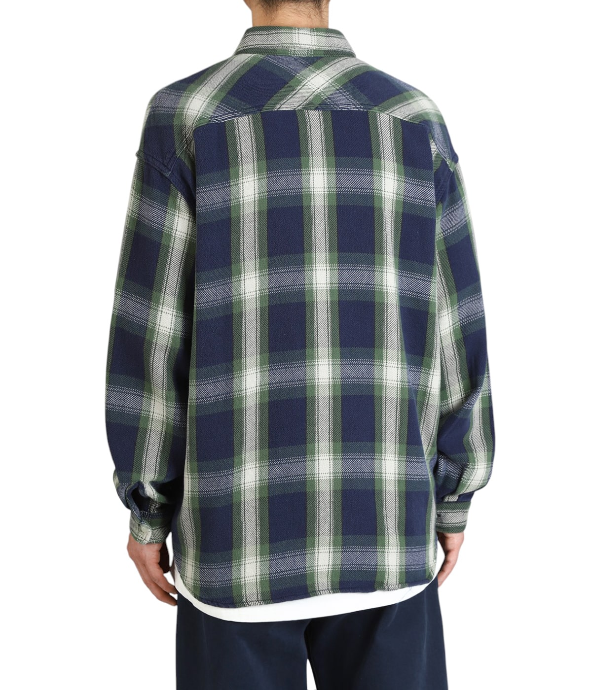 model（175cm / 60kg）B85 W75 H92 着用サイズ：L