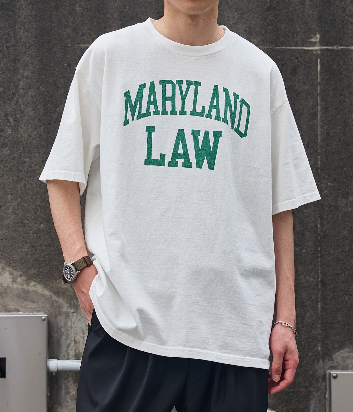 ★SHISHIKUI REMI RELIEF Tシャツ ホワイト SHISHIKUI シシクイ REMI RELIEF Tシャツ ホワイト