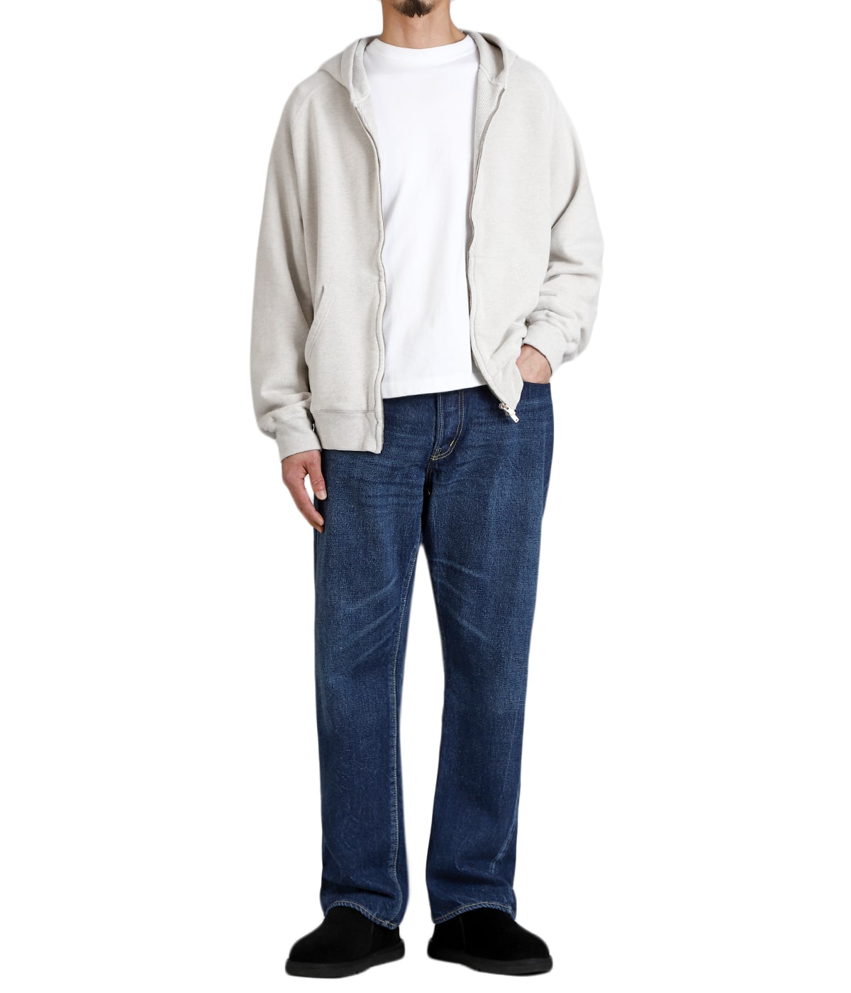 model(175cm / 60kg)B85 W75 H92 着用サイズ：L