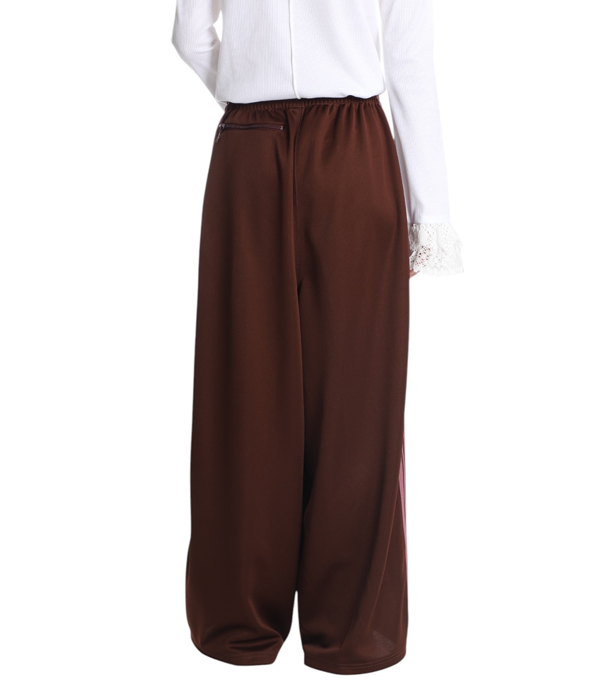 model（166cm） 着用サイズ：S