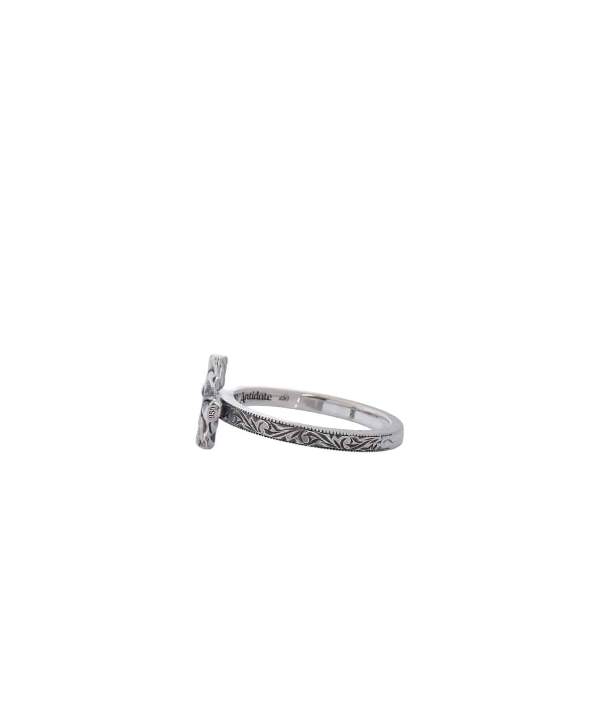 Engraved Tiny Cross Ring | ANTIDOTE BUYERS CLUB(アンチドート