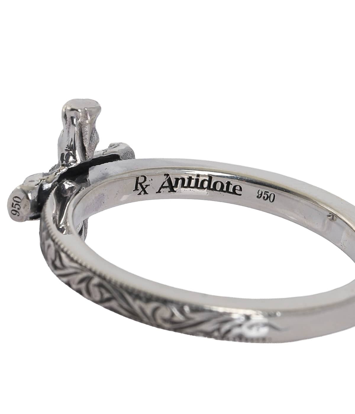 Engraved Tiny Cross Ring | ANTIDOTE BUYERS CLUB(アンチドート