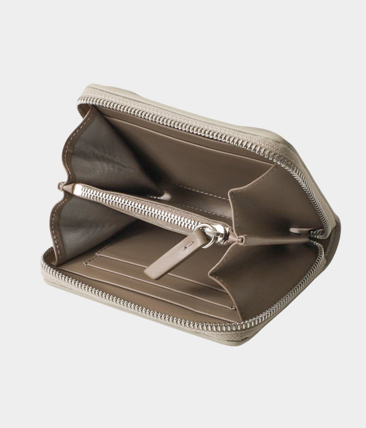Maison Margiera Small Zip-Wallet値下げしました‼️ WALLET ZIP AROUND CONTINENTAL SMALL | Maison Margiela(メゾン