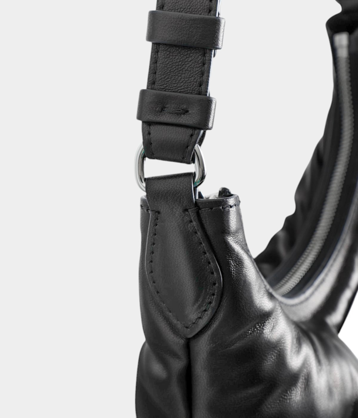 ショルダーバッグ・ポシェット Maison Margiela \"GLAM SLAM\" HOBO SMALL BAG MAISON MARGIELA Glam Black Slam Hobo Small Bag | Sam Malouf