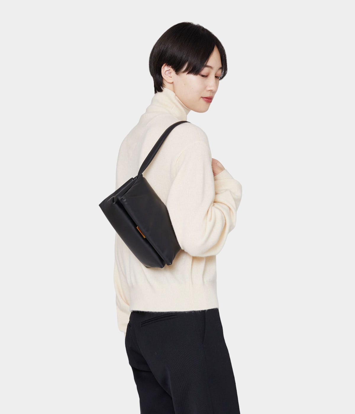 直営店☆MARNI☆ クラスプ PRISMA Medium ショルダーバッグ MARNI（マルニ）の「PRISMA BAG MEDIUM / プリズマミディアム