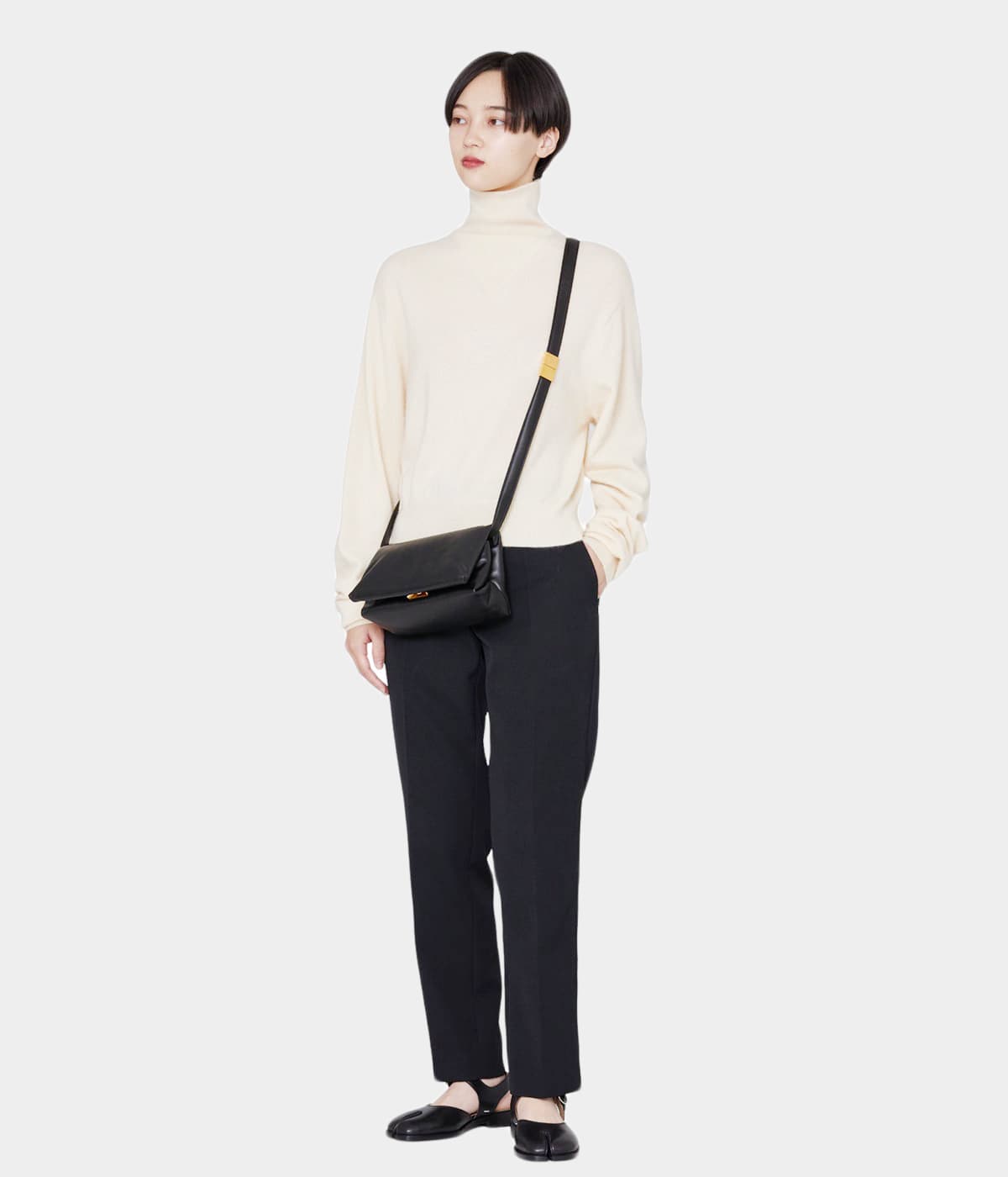 ■MARNI■ マルニ Prisma スモールショルダーバッグ /2色 未使用 MARNI マルニ ショルダーバッグ PRISMA SMALL BAG