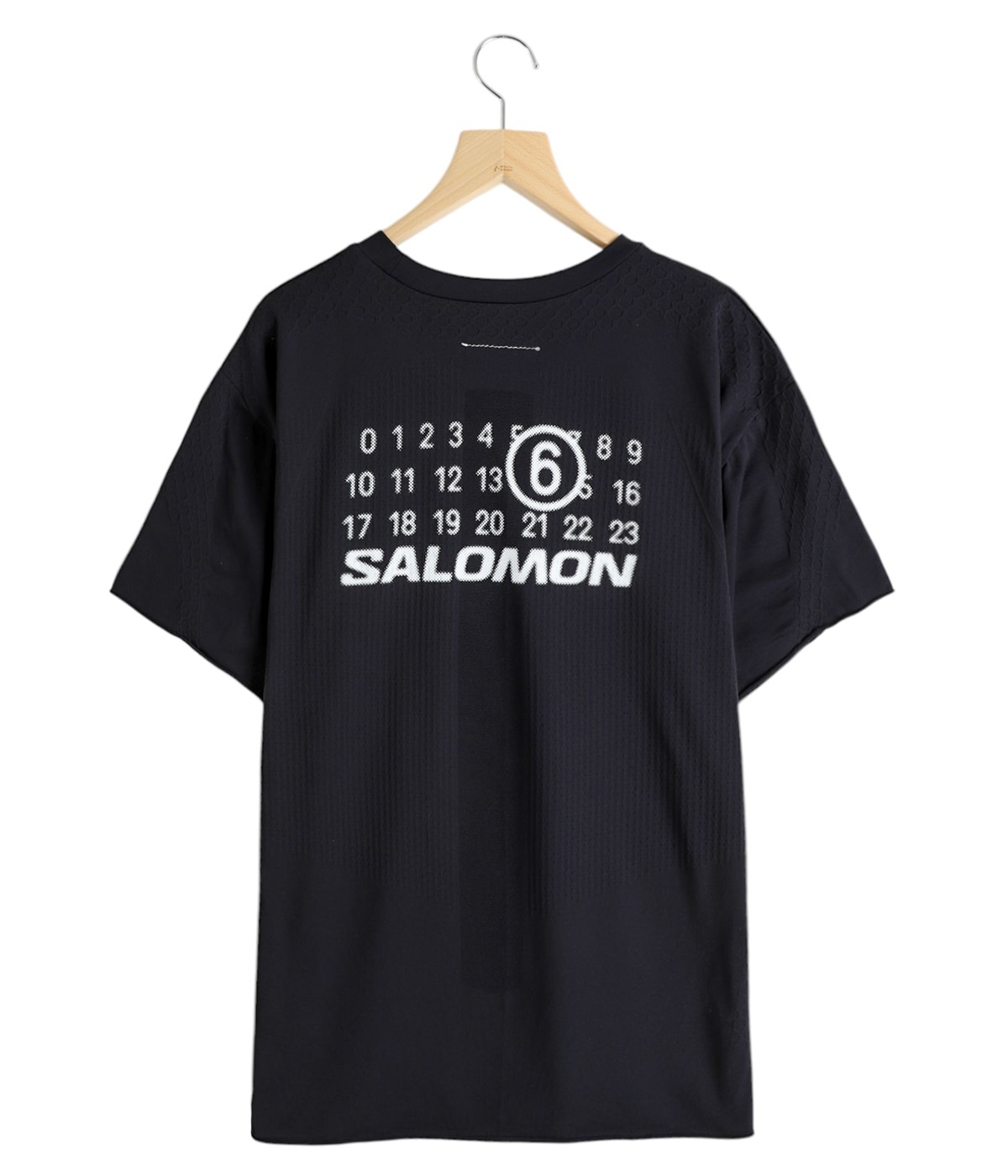 新品　MM6 メゾンマルジェラ　Tシャツ　ロゴ　パッチ　XS エムエム6 半袖 MM6 エムエムシックス メゾンマルジェラ Tシャツ SH0GC0046