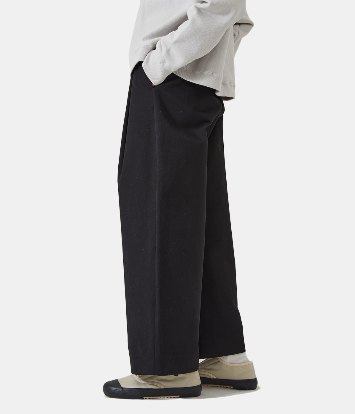 【ひなたさま専用】スタジオニコルソン パンツ 白 チノスラックス レディース】PEACHED COTTONTWILL VOLUME PANTS | STUDIO