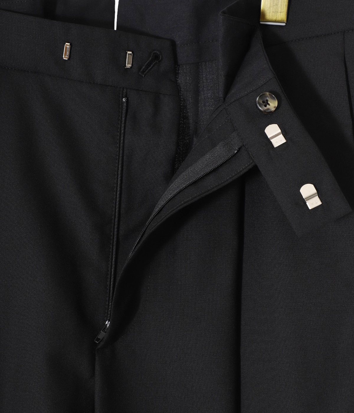 DIETRICH Wide-legged pleated trousers | MARINA YEE(マリナ